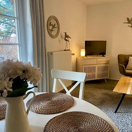 Achtern Diek Haus 9 2 * Zingst